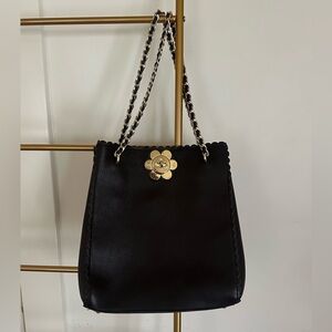 Mulberry Vintage Tumbled Calf Leather handbag with gold metal hardware.
